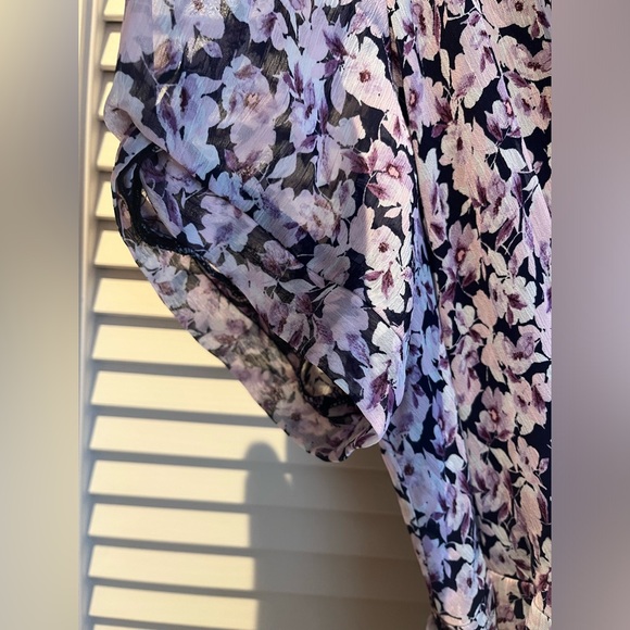 New without tag Connected Purple Floral dress - Picture 3 of 8